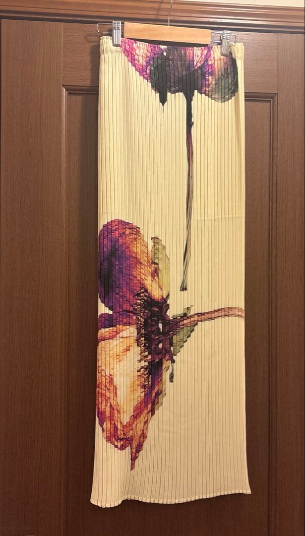 ISSEY MIYAKE PRESSED FLORA PLEATS スカート
