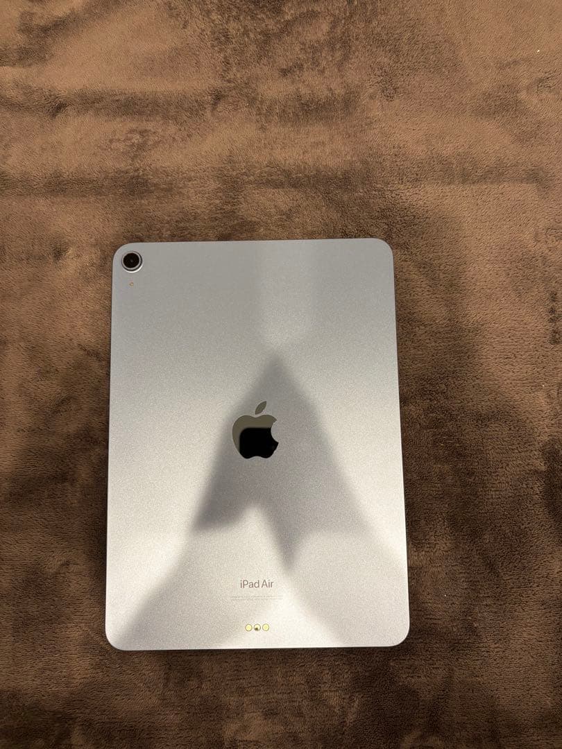 iPad Air (第5世代) ブルー　64ギガ　キーボード付き