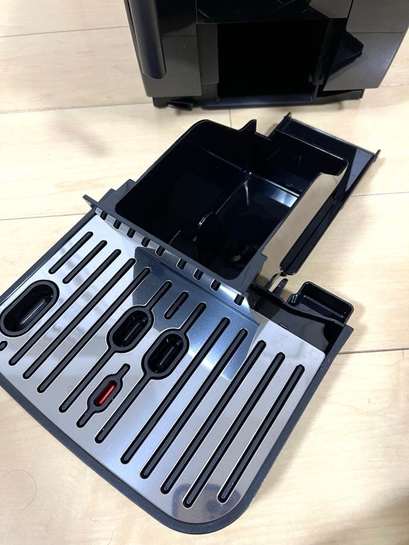 【美品】DeLonghi デロンギ マグニフィカスタート ECAM22020B