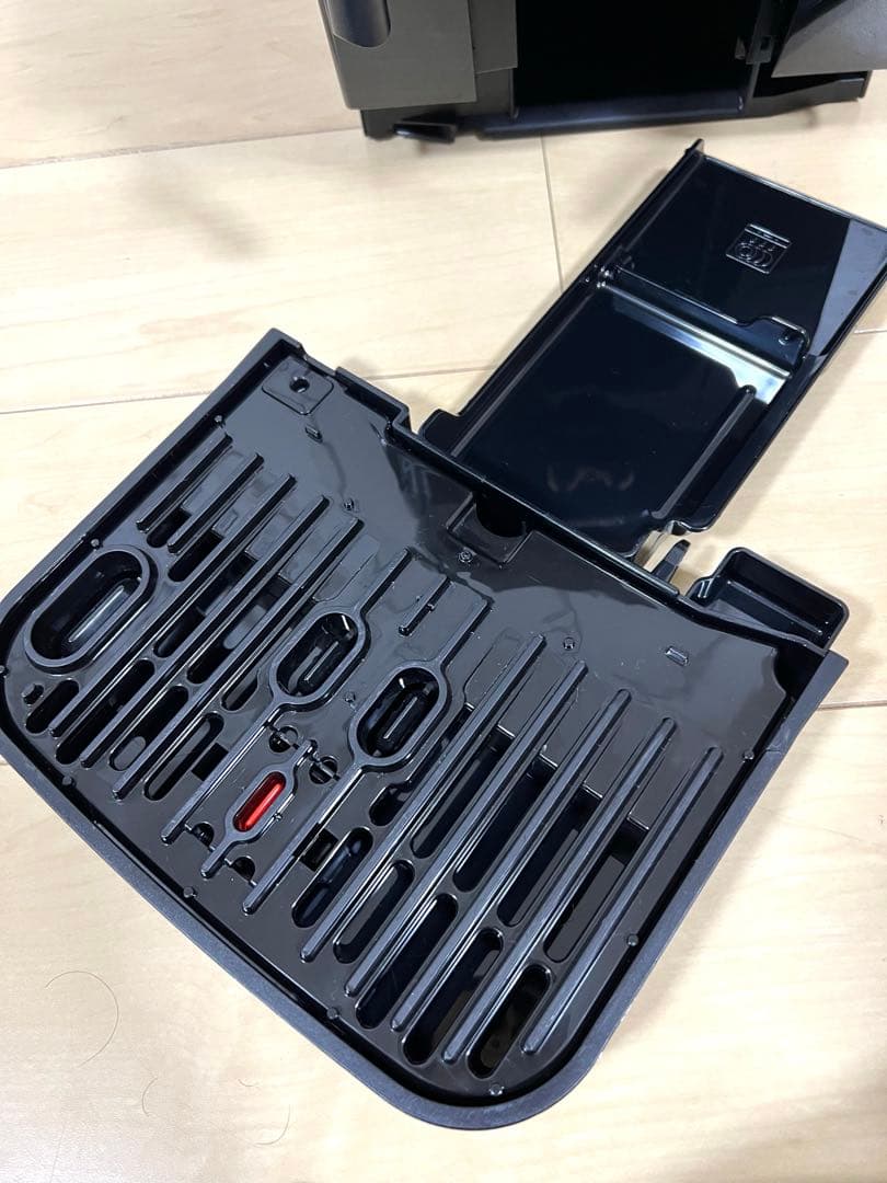 【美品】DeLonghi デロンギ マグニフィカスタート ECAM22020B