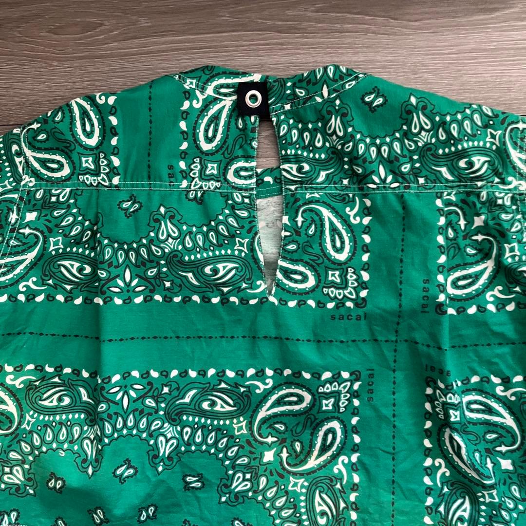 sacai バンダナ柄 緑色クロップト丈トップス　付属品無し