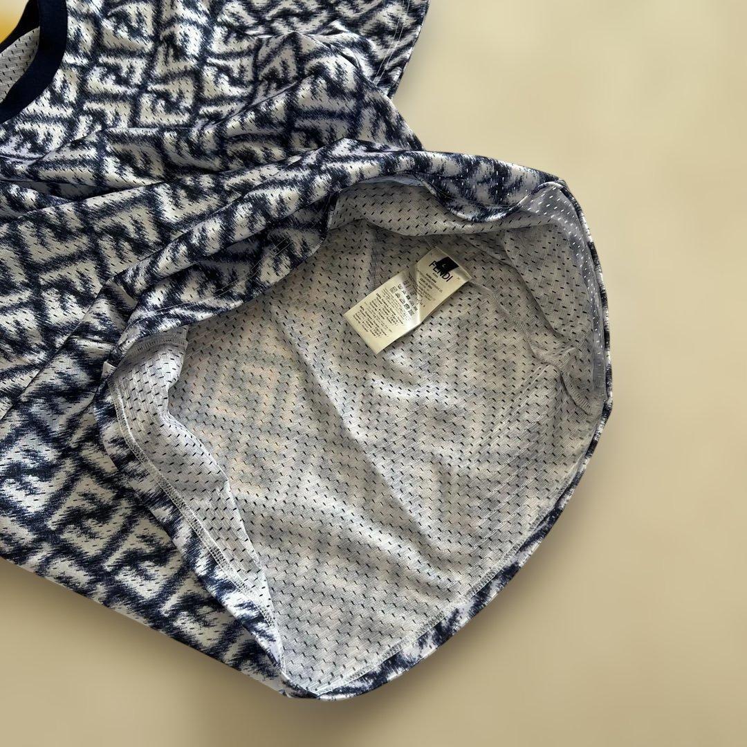 おひFENDI FFロゴTシャツ メッシュ　L