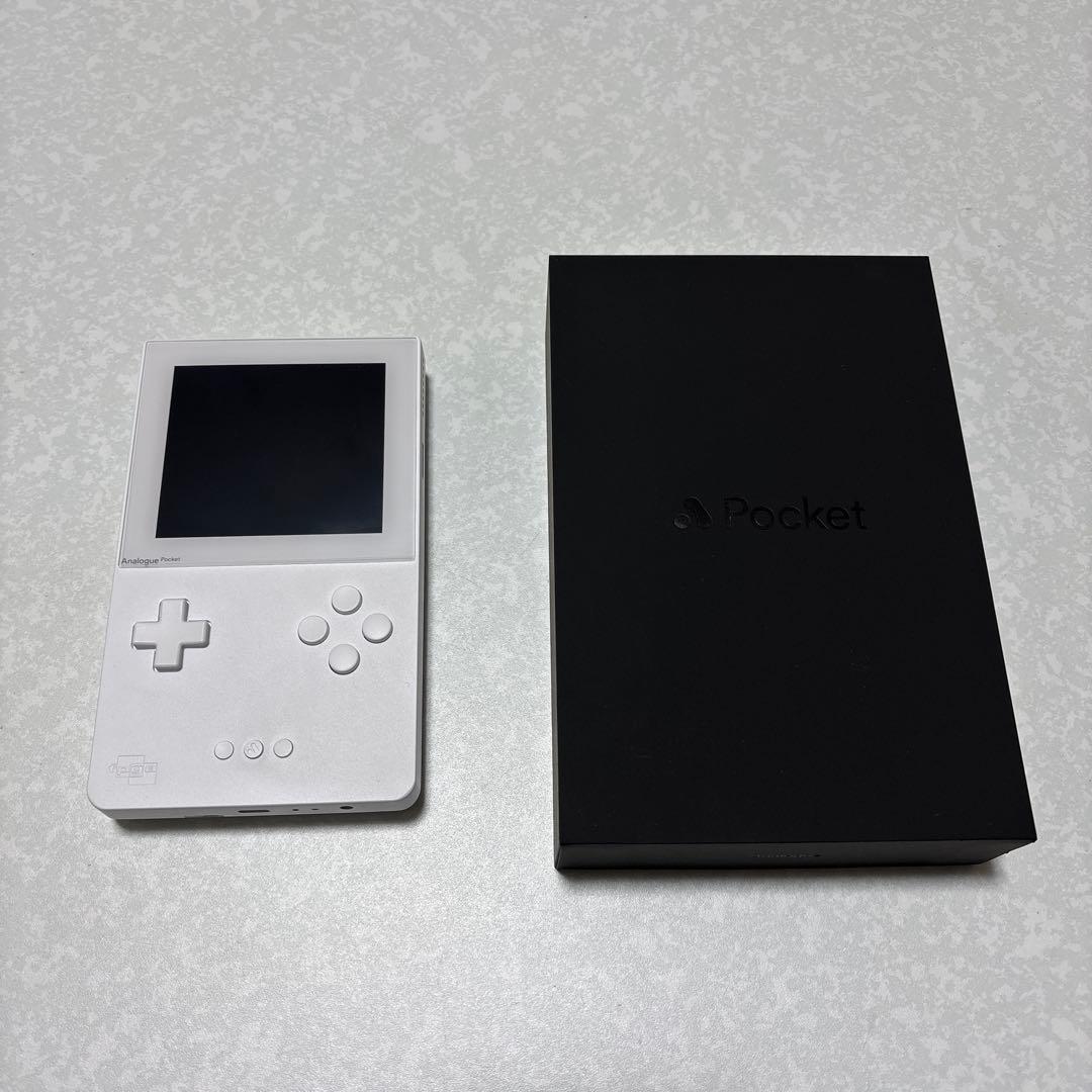 アナログポケット　ホワイト