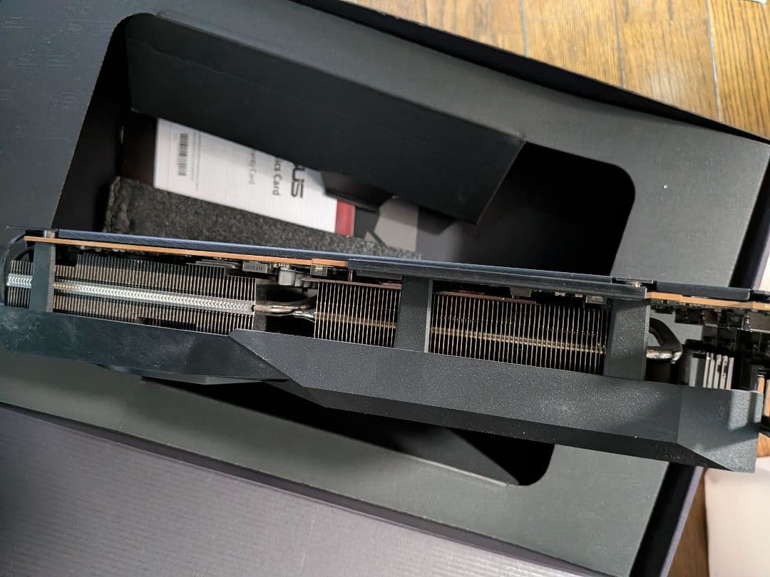 ASUS　Radeon RX6700XT DUAL