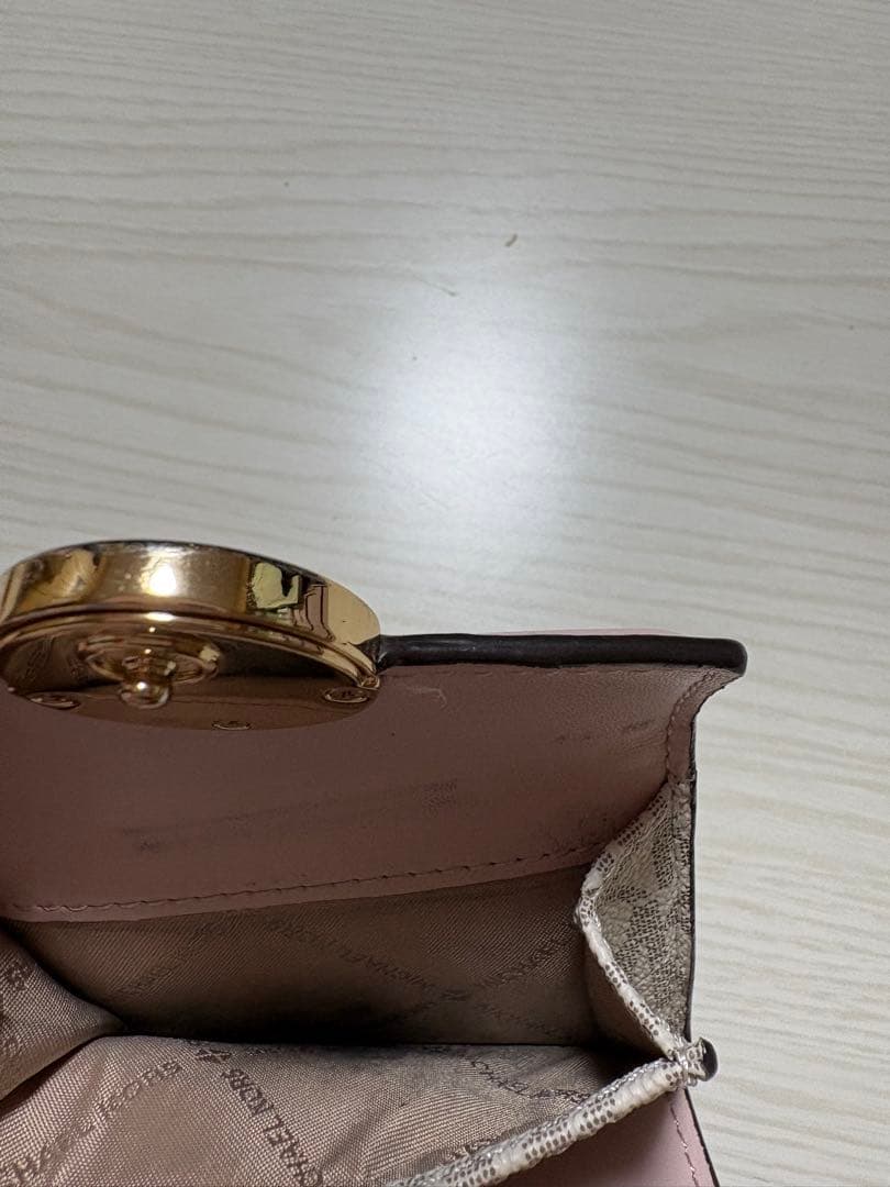 MICHAEL KORS 折り財布