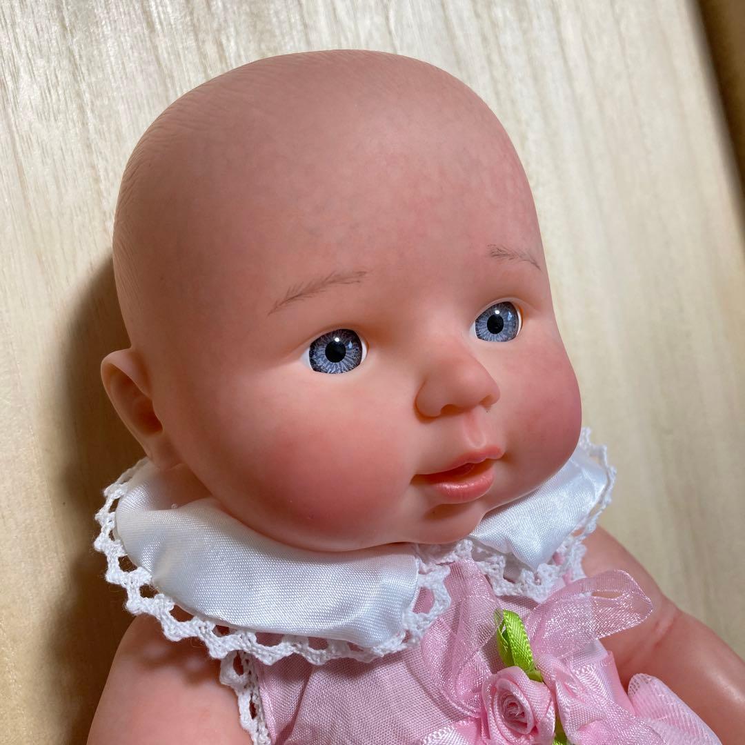 赤ちゃんの可愛いお人形　リボーンドール 胎児　新生児　とても可愛いです