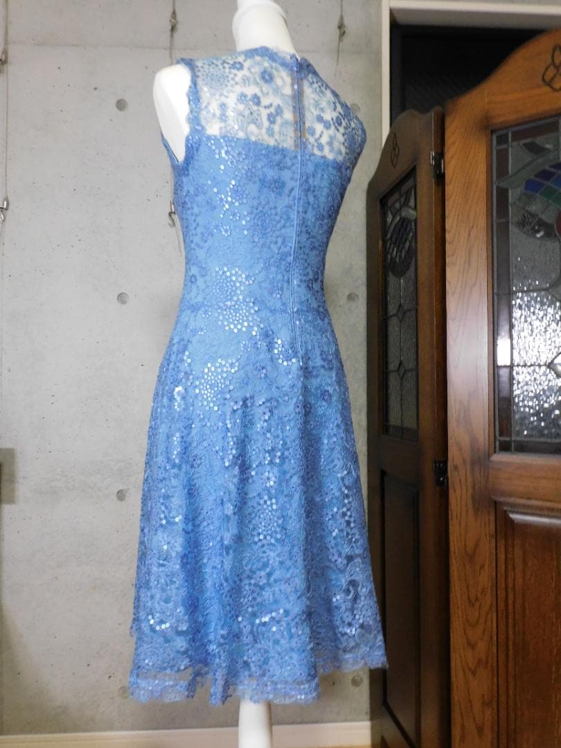TadashiShojiタダシショージ 水色花柄レース　スパンコールワンピース2