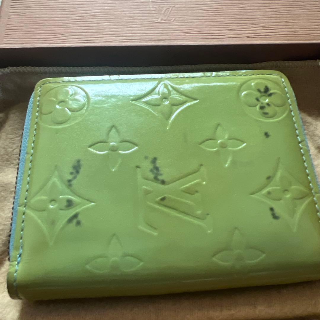 Louis Vuitton 二つ折り財布 ライトグリーン