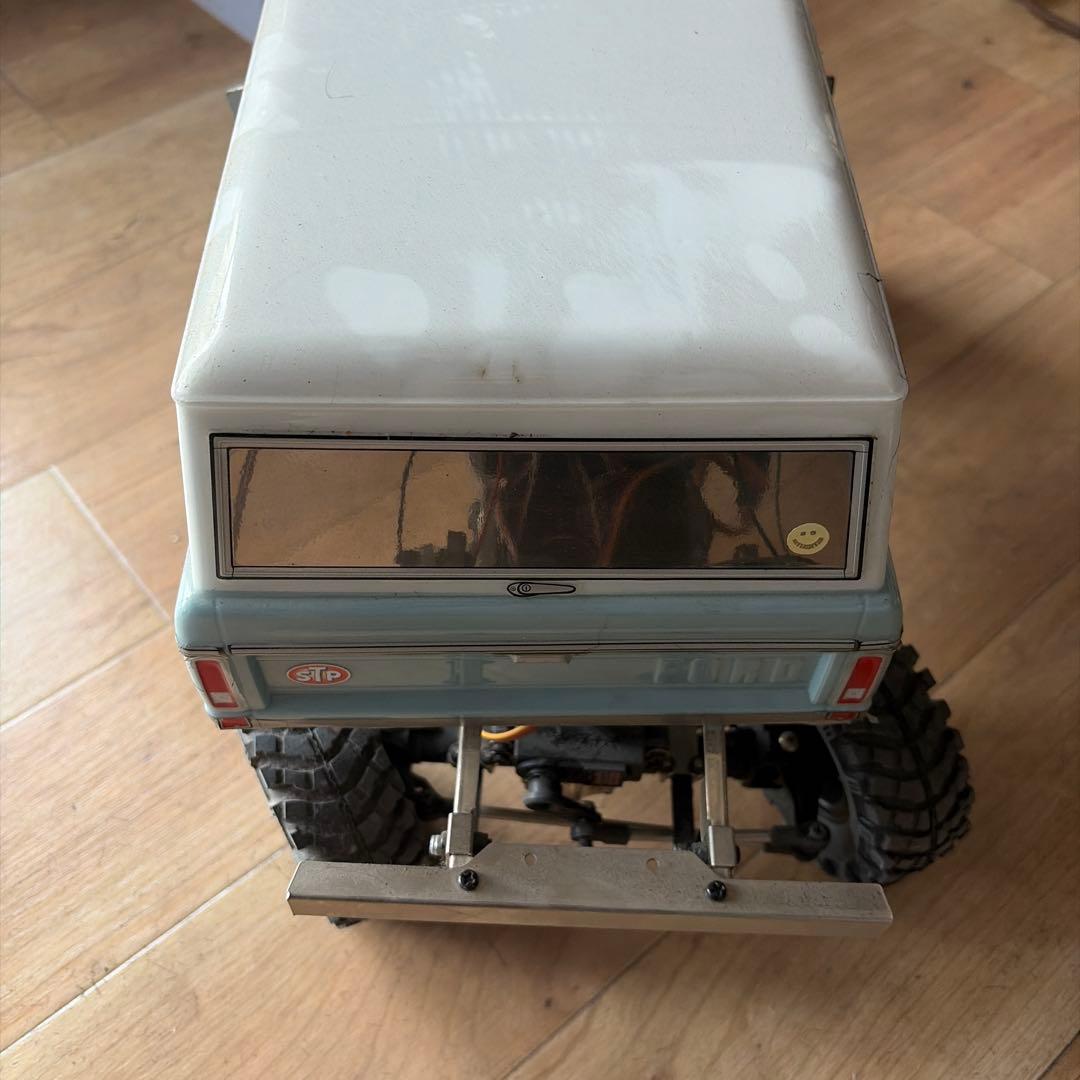 オフロードRCカー 水色 SUVスタイル