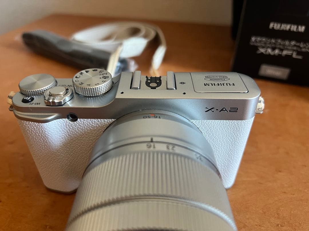 FUJIFILM X-A2 ミラーレスカメラ　付属品付