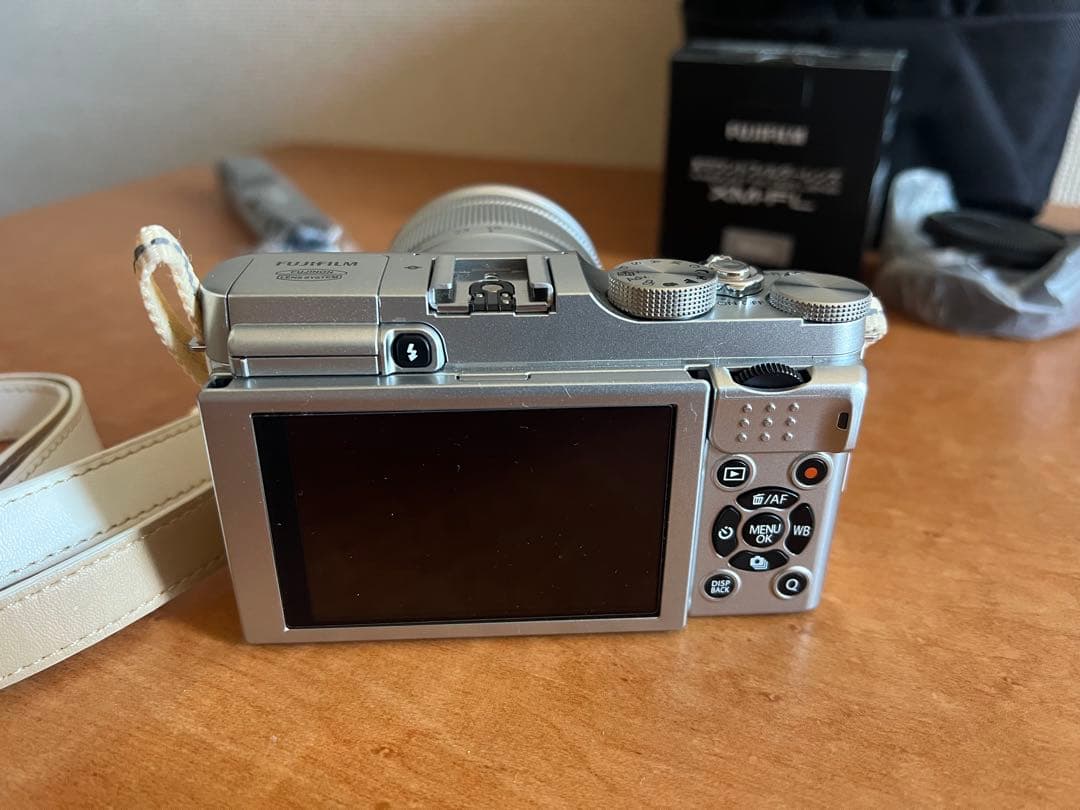 FUJIFILM X-A2 ミラーレスカメラ　付属品付