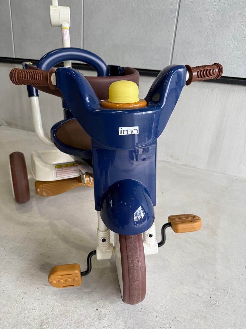 iimo イーモ ハンドル付き三輪車 ブルー 青 愛知県岡崎市内引き取り可能