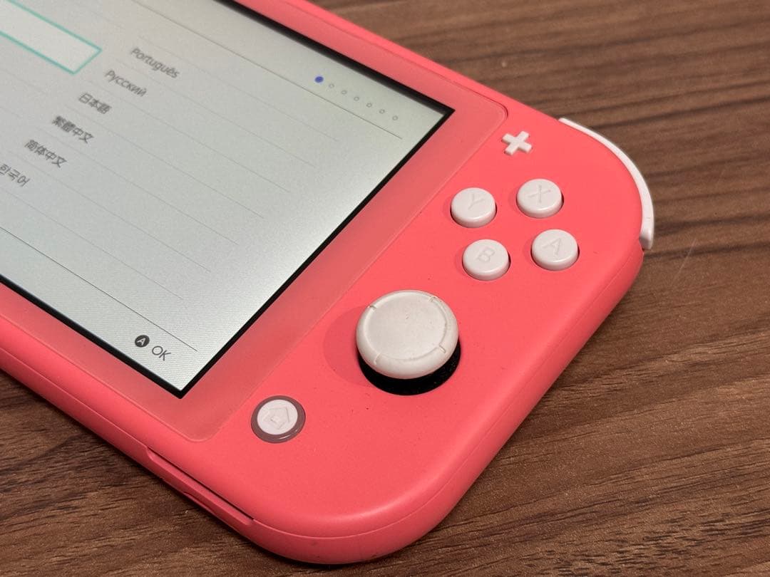 Switch lite コーラル　本体