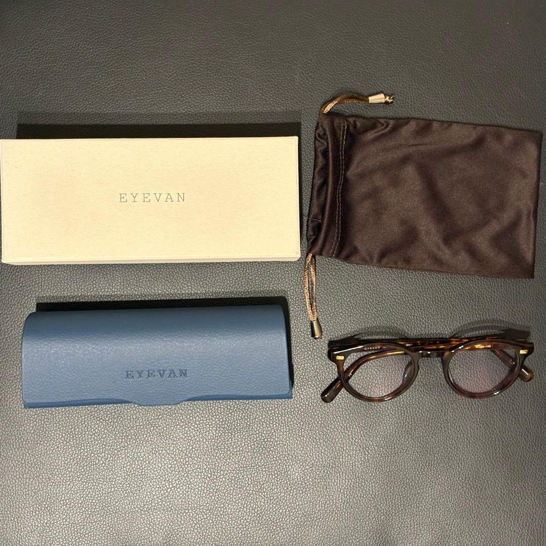 小物 EYEVAN puerto 47