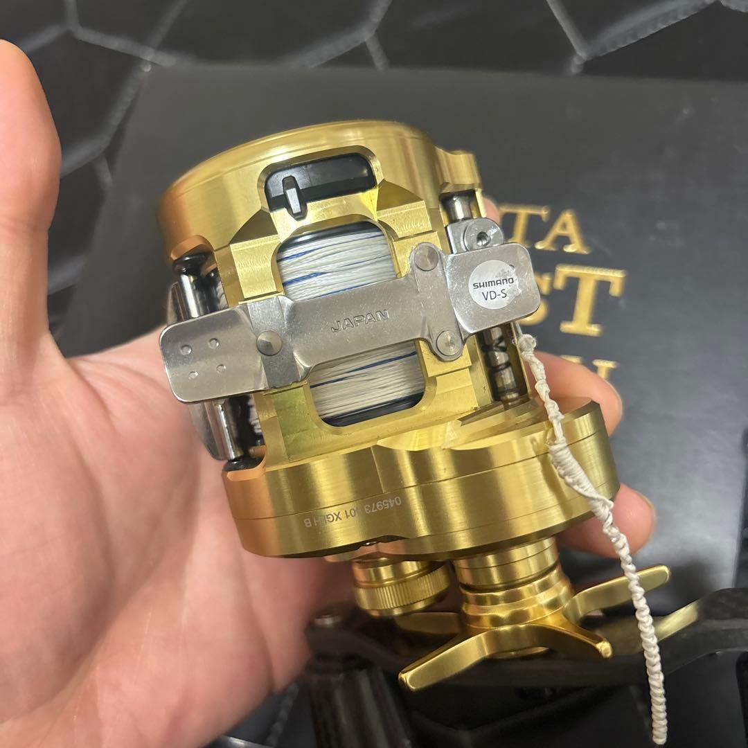 リール SHIMANO CALCUTTA CONQUEST 401XG
