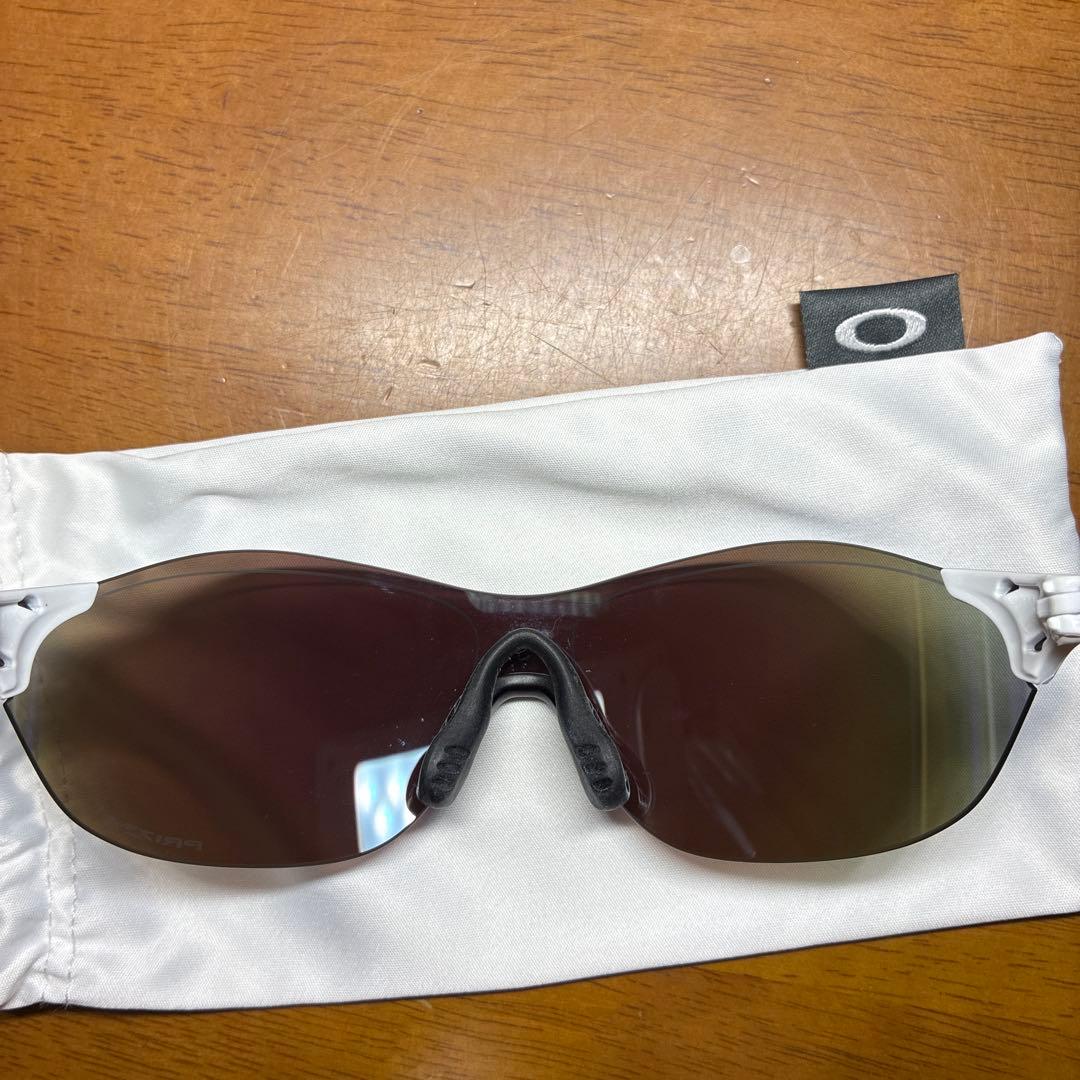 Oakley サングラス ホワイト グレー