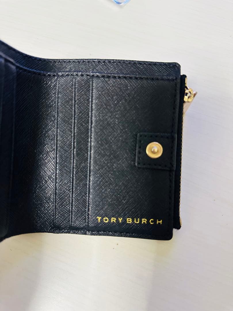 美品　Tory Burch ブラック 二つ折り財布