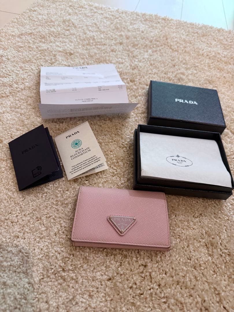 PRADA カードケース サフィアーノ トライアングル 名刺入れ