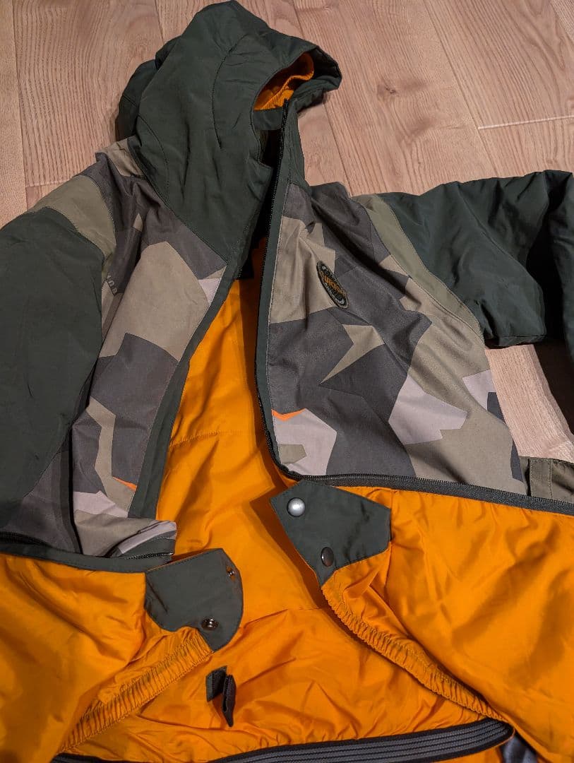 Burton スノーボードウェア L カモフラージュ