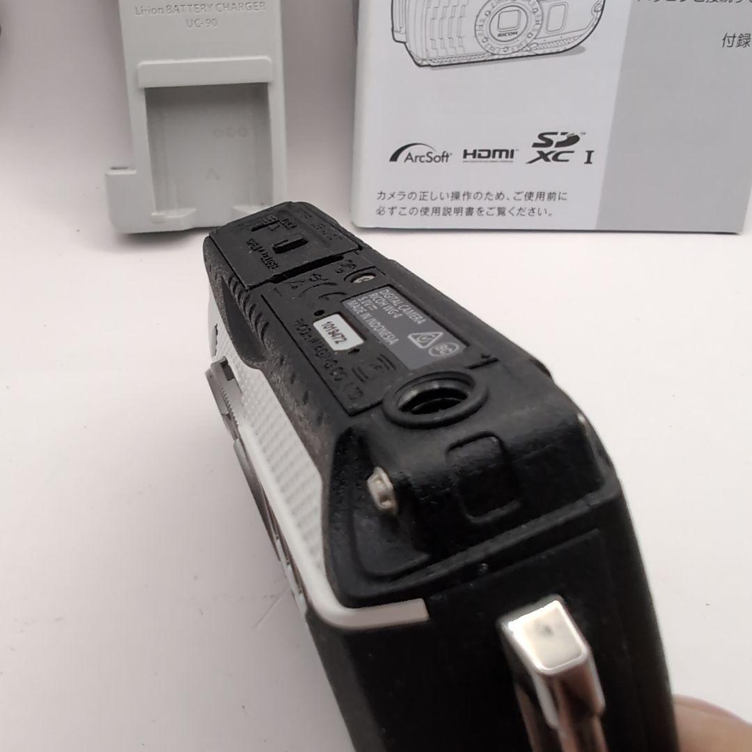 美品　RICOH WG-4 シルバー デジタルカメラ