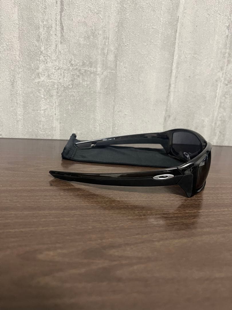 [美品] Oakley ストレートリンク　スモークグレー