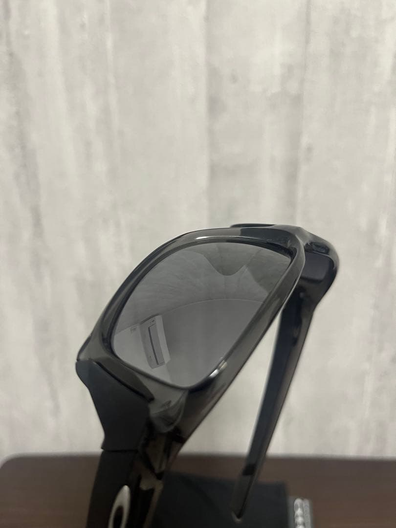 [美品] Oakley ストレートリンク　スモークグレー