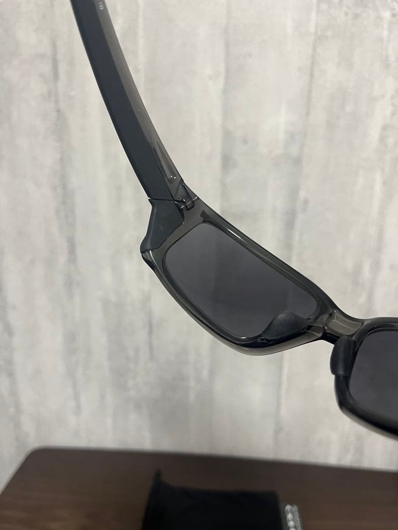 [美品] Oakley ストレートリンク　スモークグレー