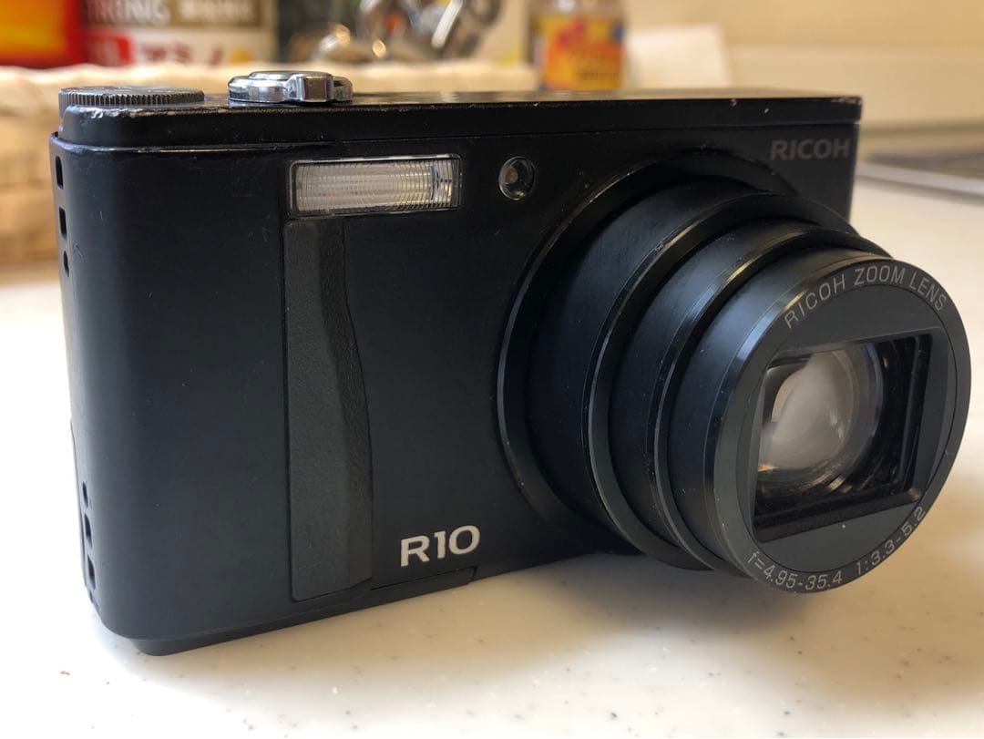 RICHO R10 リコー コンデジ ブラック（ジャンク）