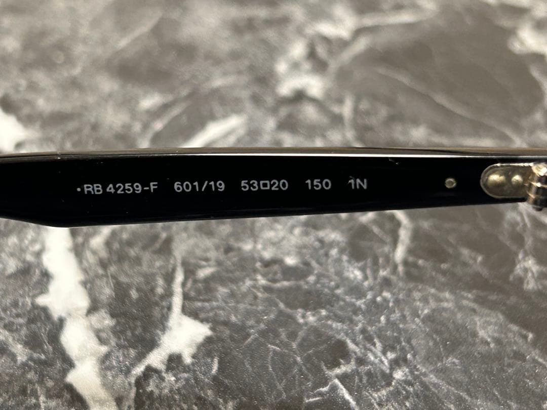 小物 Ray-Ban RB4259-F 601/19