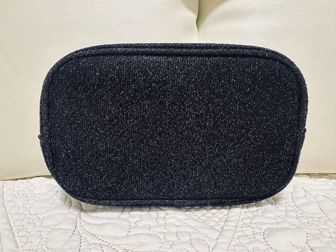 訳あり☆新品CHANEL黒ノベルティコフレポーチ☆ラメ入りショルダーストラップ付