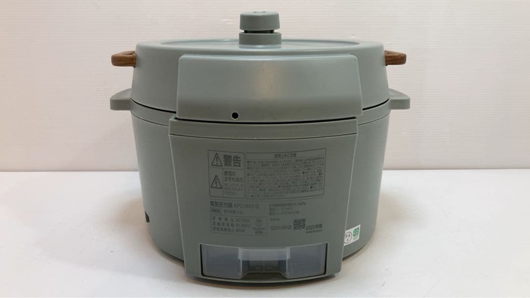 アイリスオーヤマ　電気圧力鍋　KPC-MA3