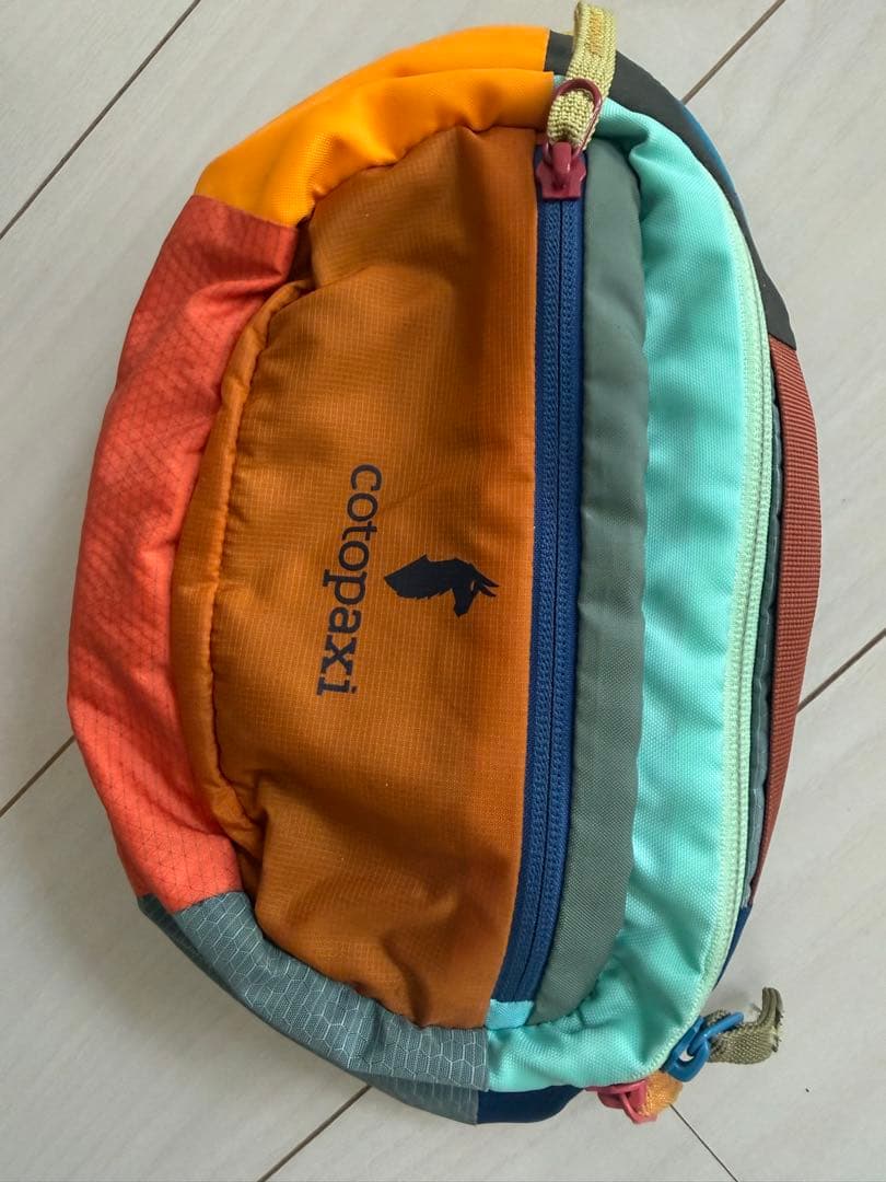 Cotopaxi コトパクシ Del Día Kapai ボディバッグ カラフル
