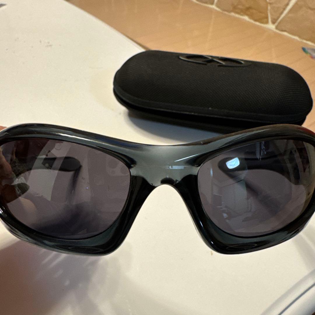 Oakley サングラス　ケース付　スポーツ