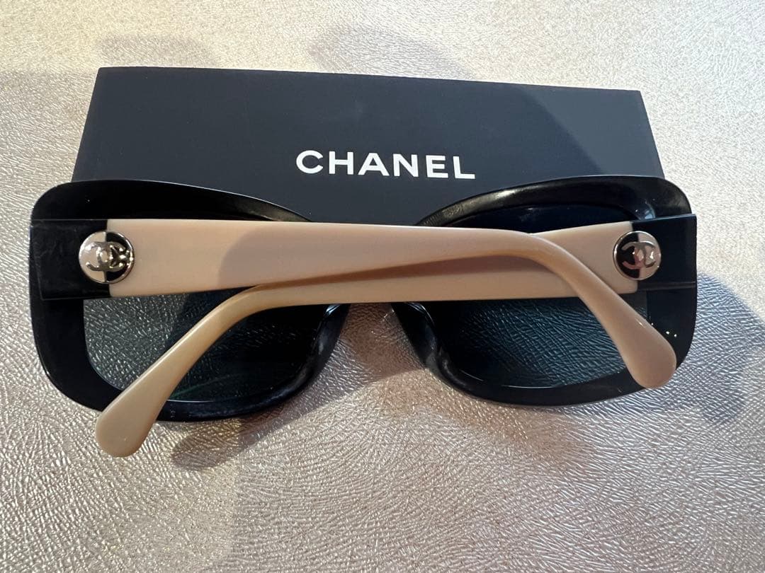 【CHANEL】バイカラーサングラス　傷あり ※説明文必読