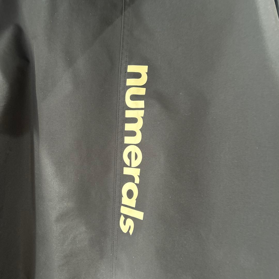 umbro numerals ベンチコート 黒