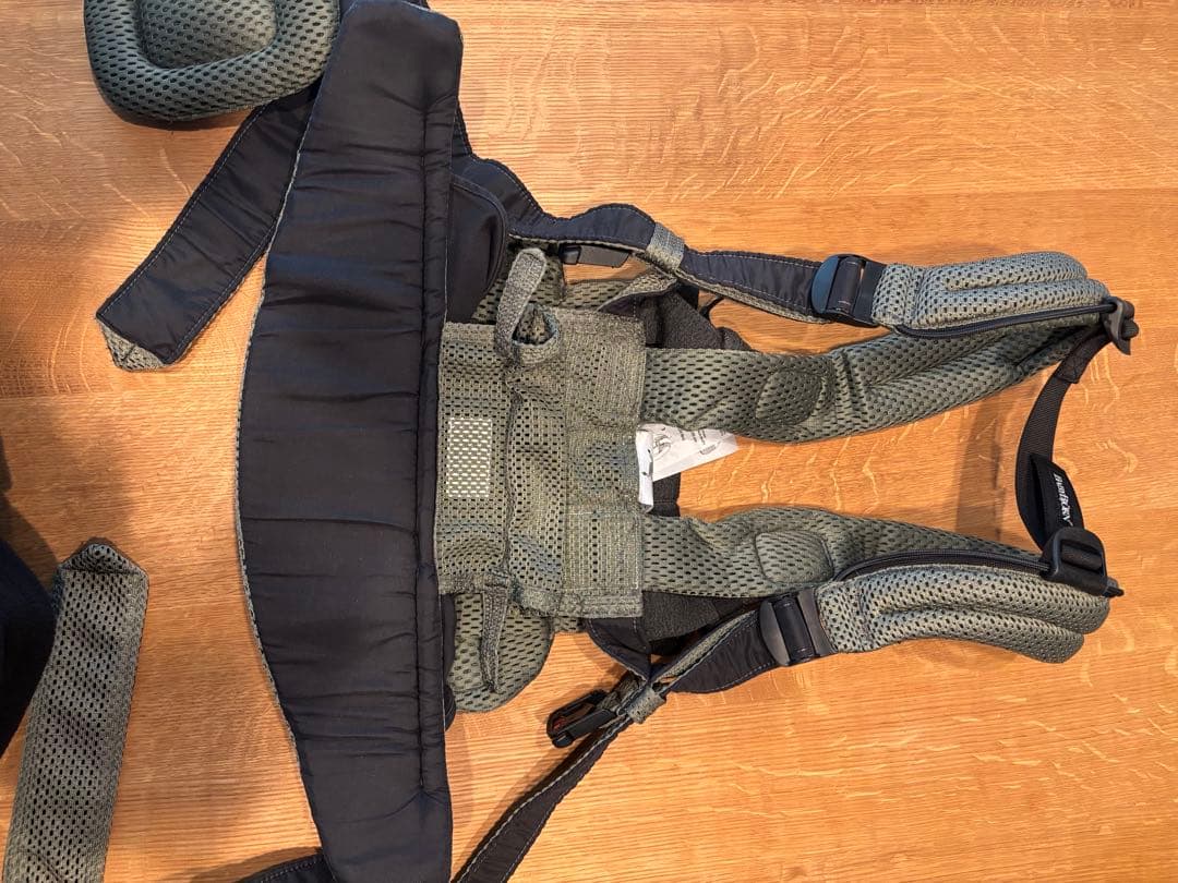 BABYBJORN 抱っこ紐 カーキメッシュ
