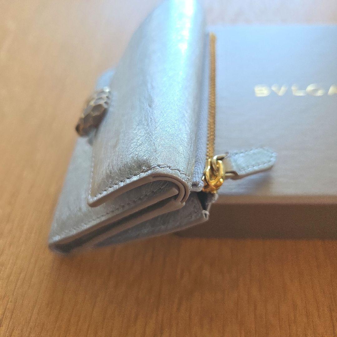 BVLGARI セルペンティ シルバー 三つ折り財布　箱　保証書ショッパーリボン