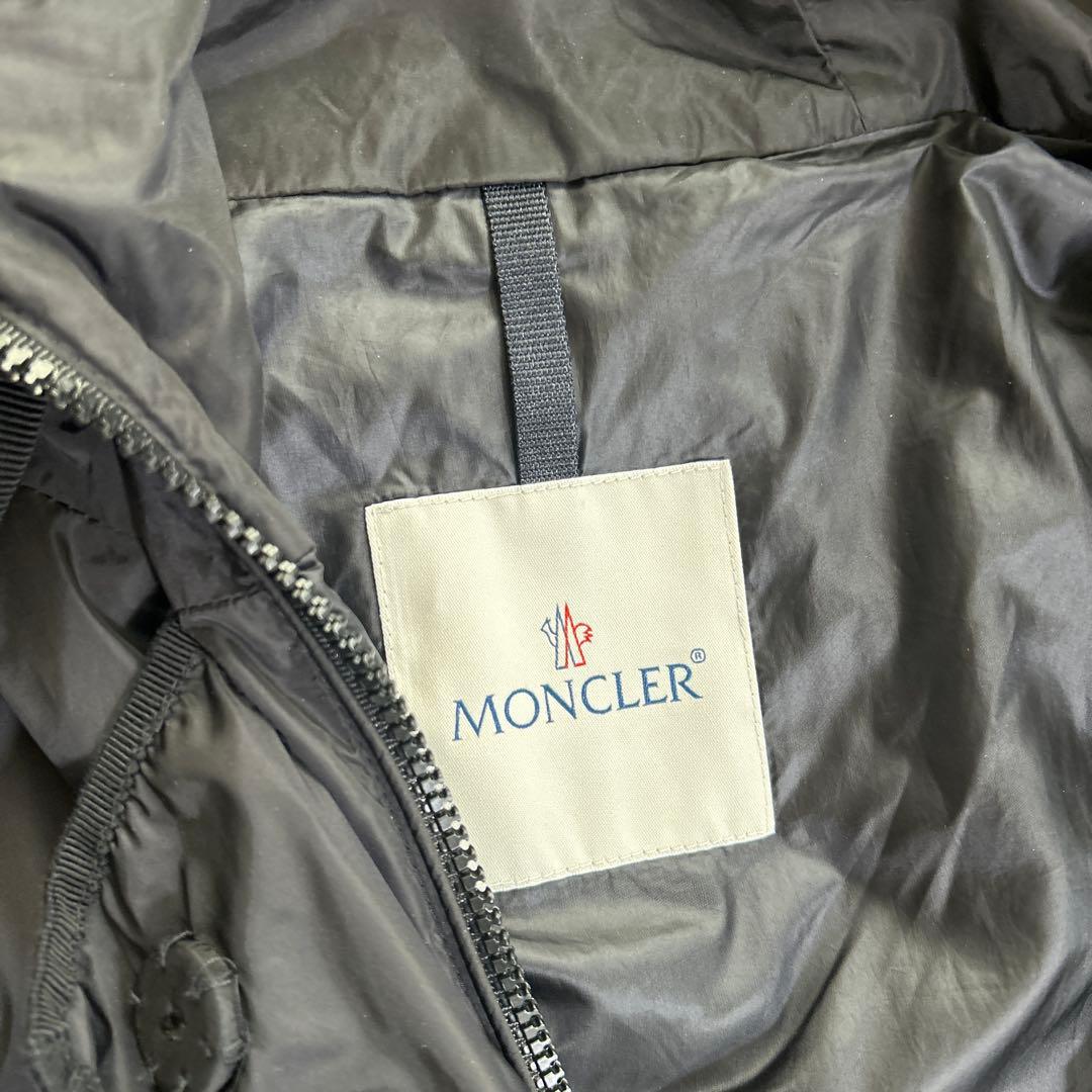 MONCLERモンクレール ブラックフレアナイロンコート