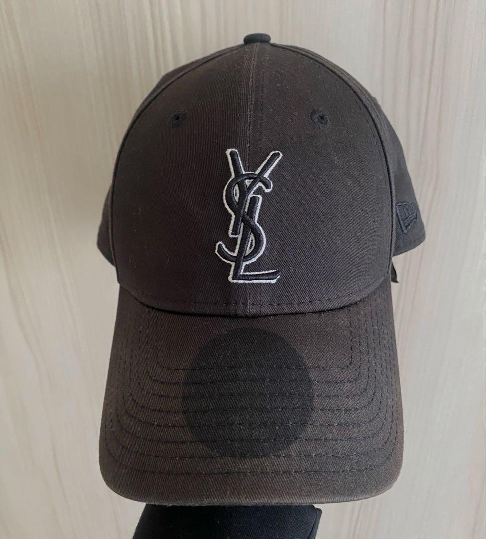 YSL イヴサンローラン ニューエラ モノグラム キャップ