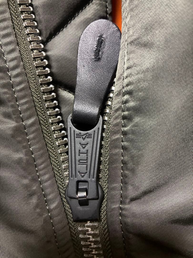 Alpha Industries MA-1 ジャケット オリーブグリーン