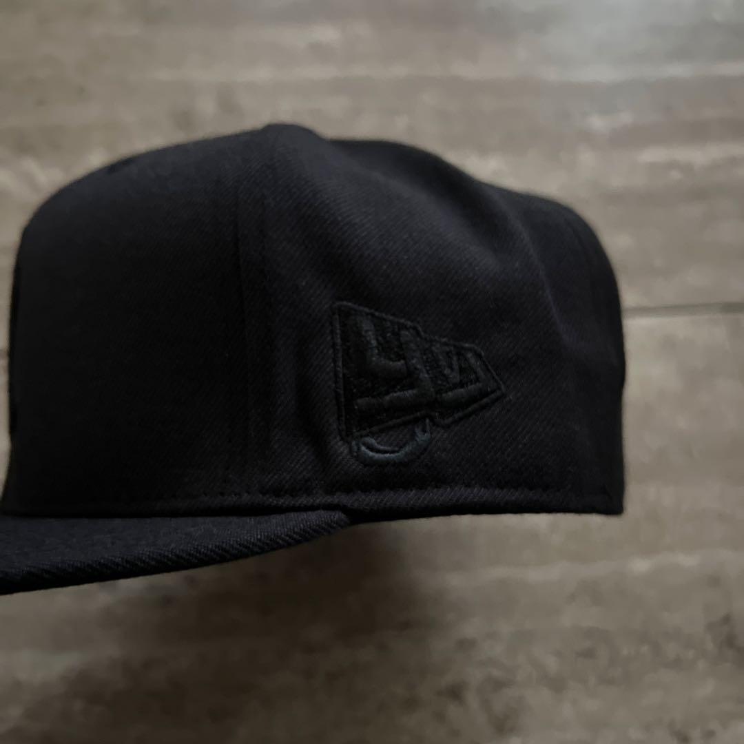 帽子 YVL black on black cap opium 7 1/2