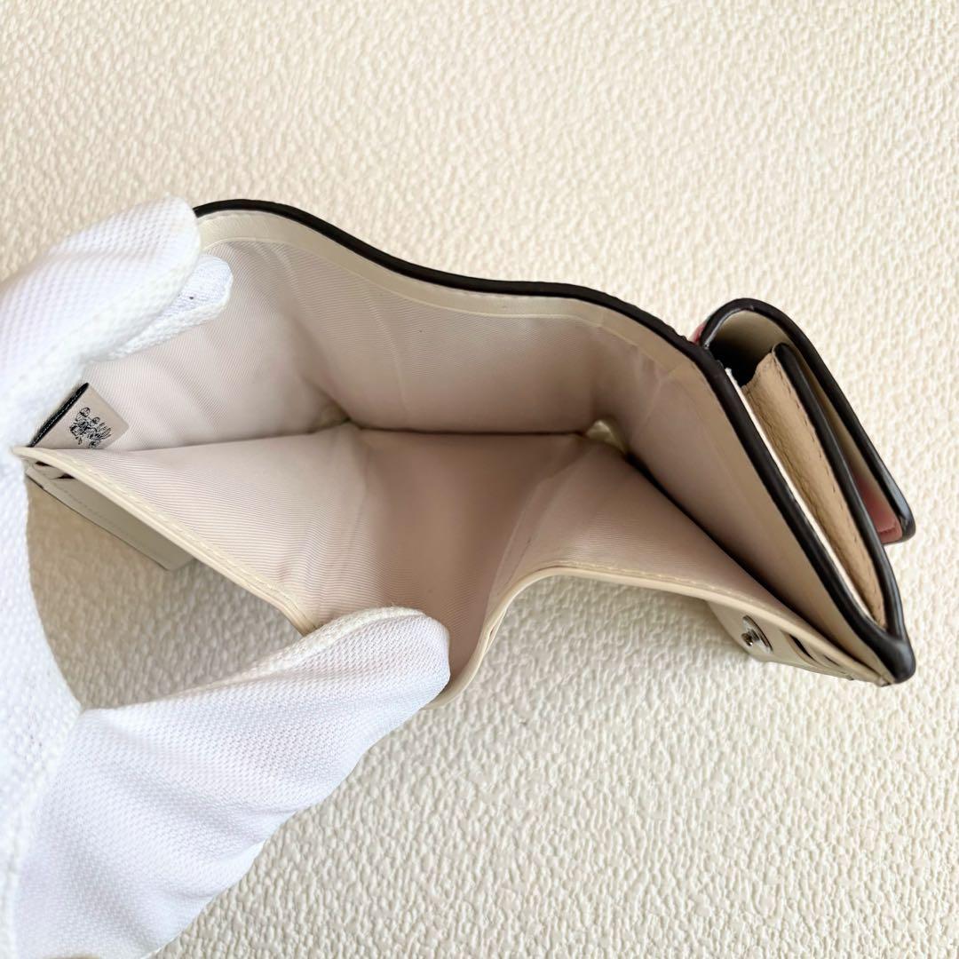 coach コーチ 三つ折り 財布 苺 レザー　 財布　いちご
