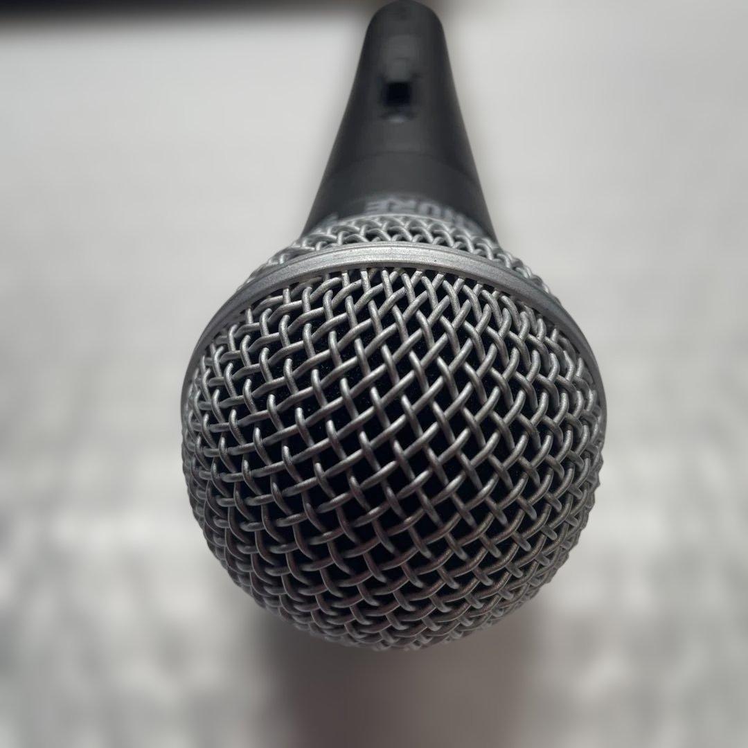 SHURE SM58 ボーカル用ダイナミック　マイクロホン