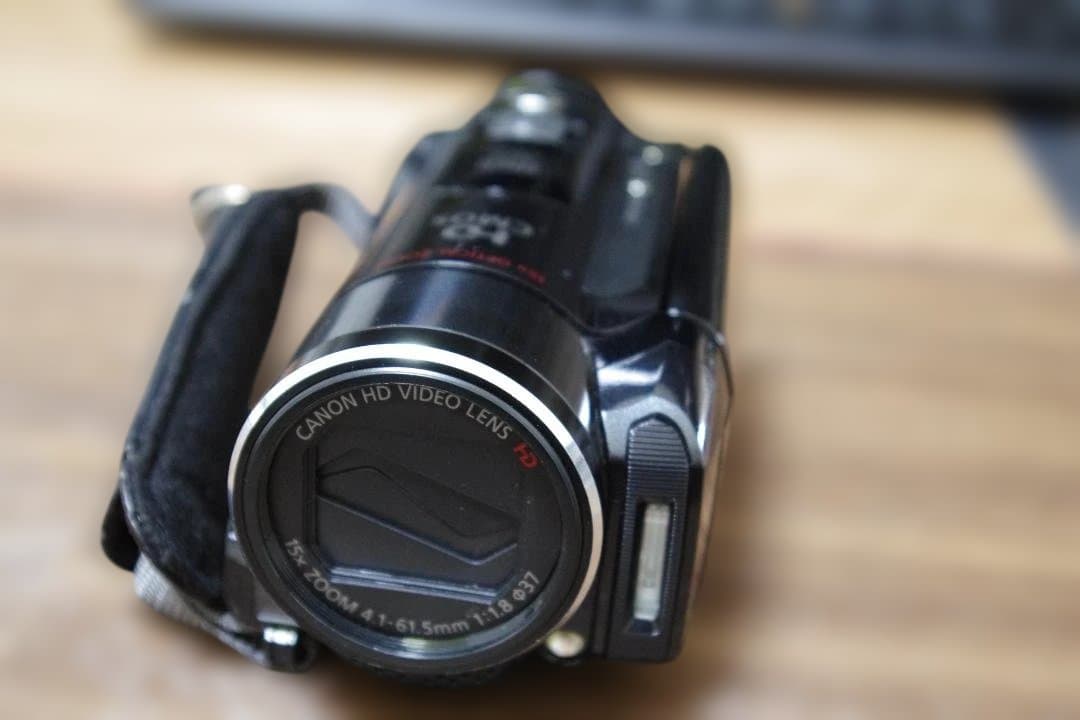 Canon IVIS HFM32 HDビデオカメラ本体
