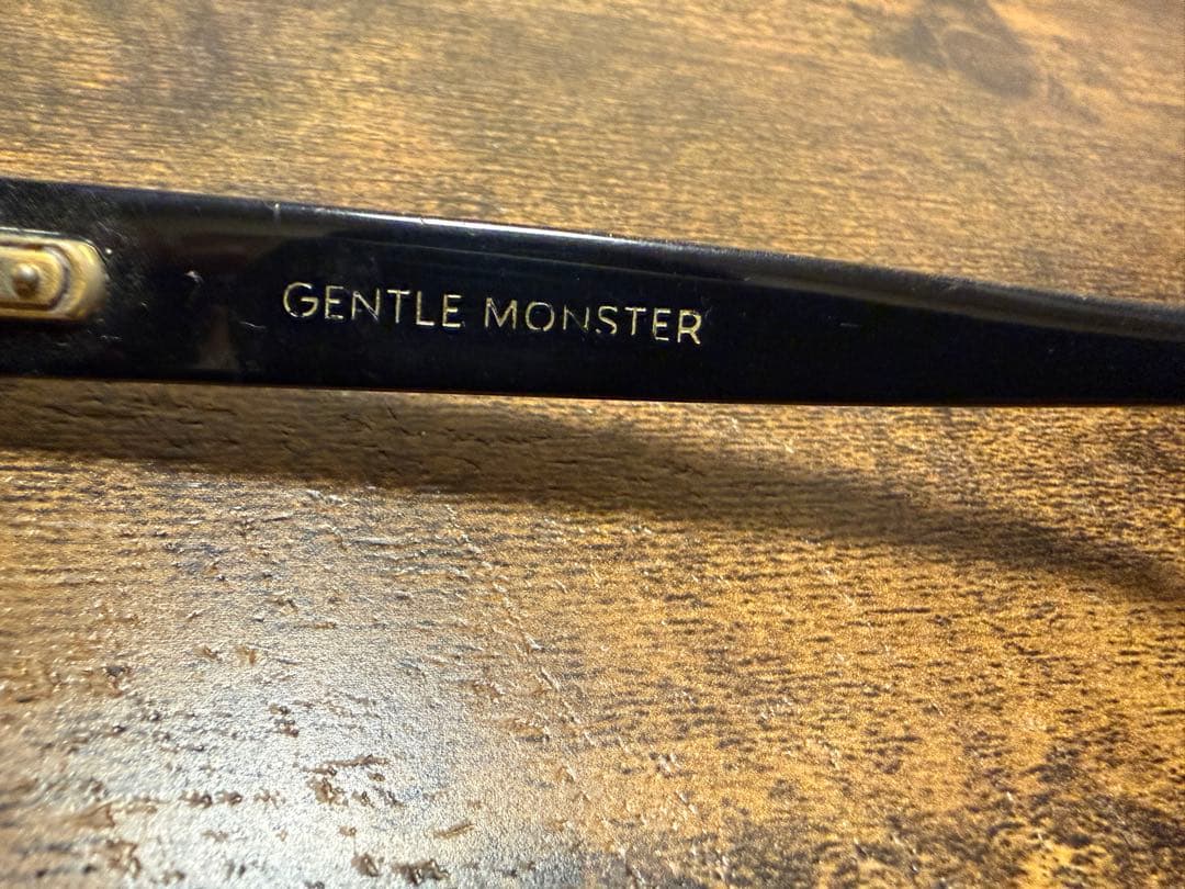GENTLE MONSTER Insight サングラス