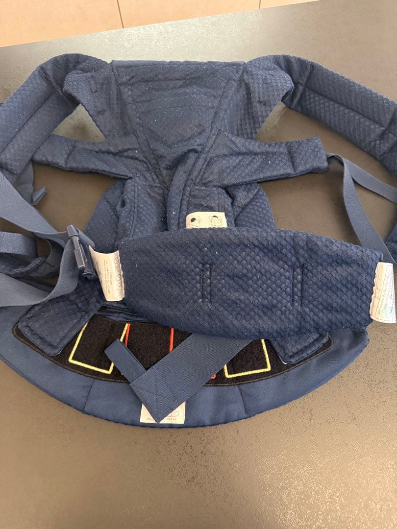 エルゴ　抱っこ紐 ネイビー　0〜4years