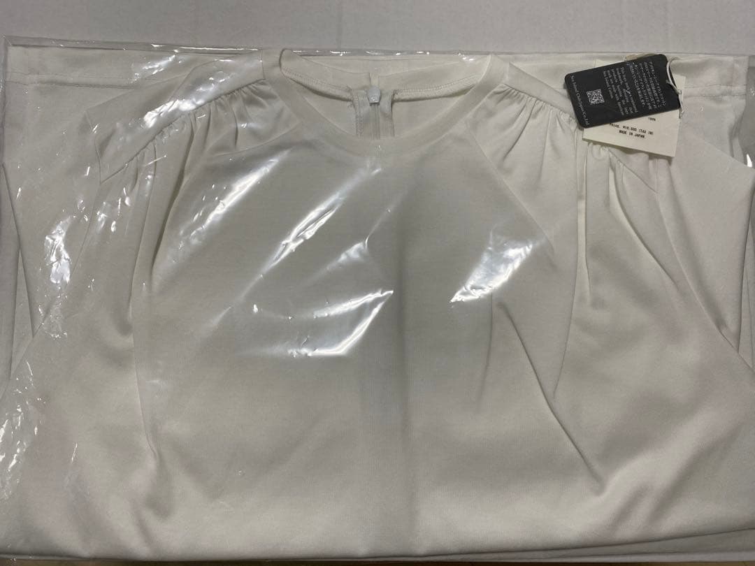 deres デレス ホワイト 半袖 Tシャツ 新品
