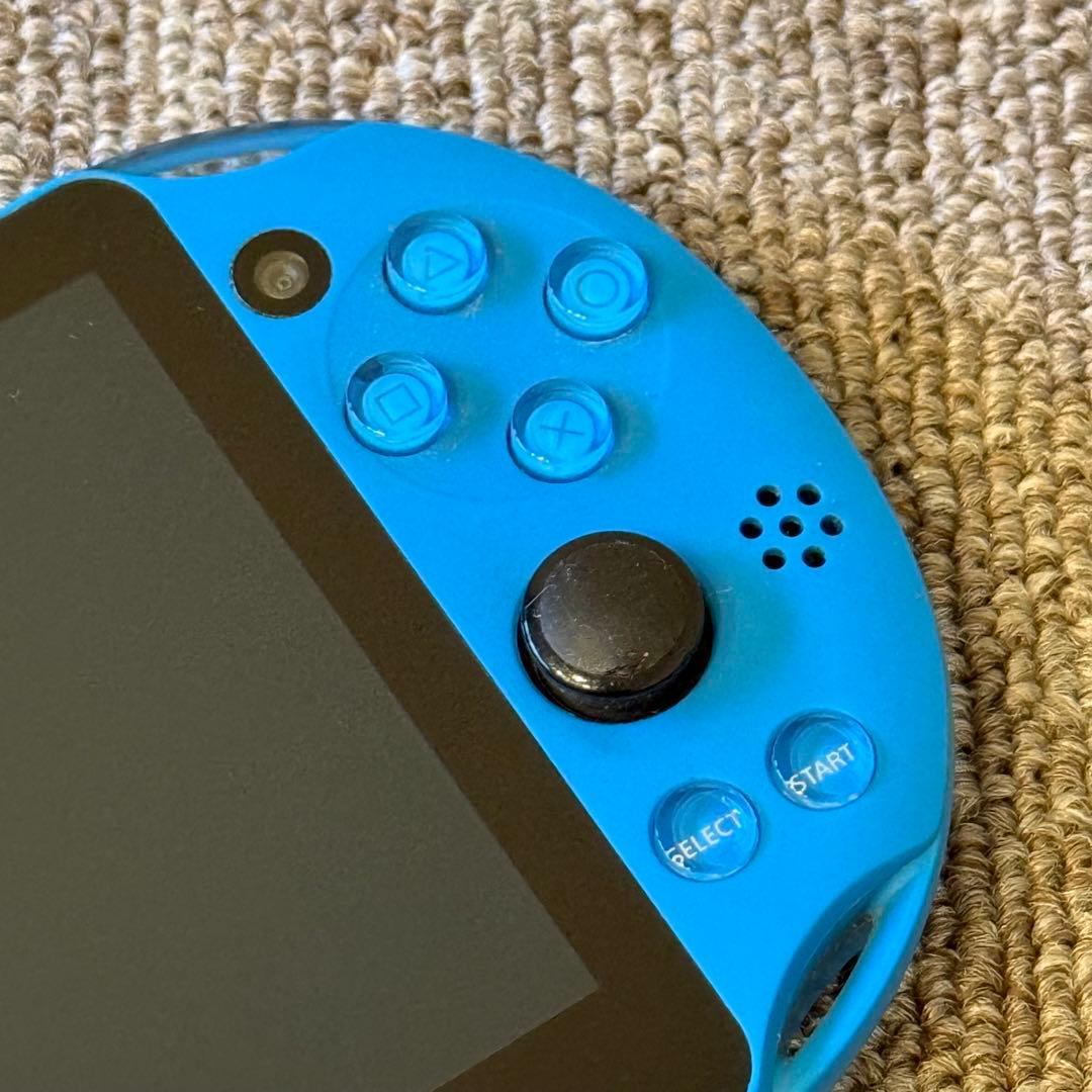 PSVITA PCH-2000 アクアブルー ②