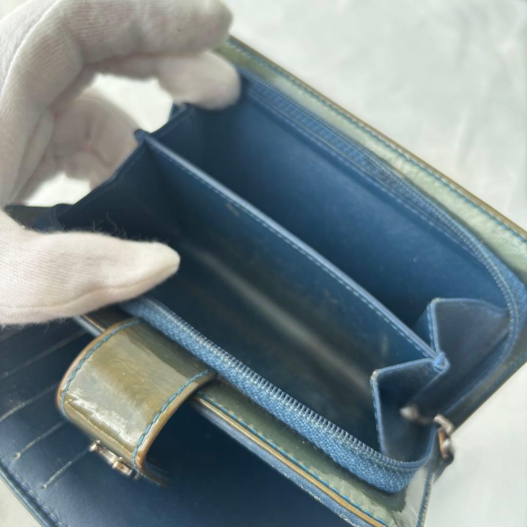 認証カード】CHANEL カメリア　折り財布 グリーン系 パテント　イタリア製