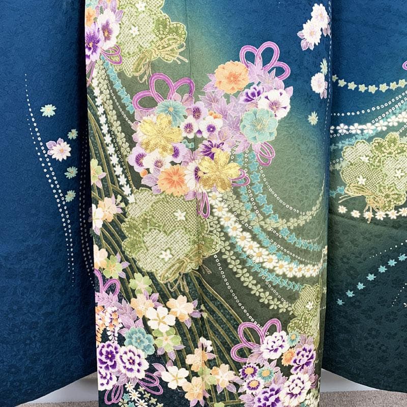 504z8☆振袖 身幅広め 金駒刺繍 金彩 地紋 古典柄☆美品 成人式 結婚式